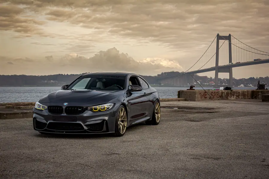 BMW M4 — Lukas